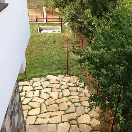 Zapovedni Rai Casa de hóspedes 4*